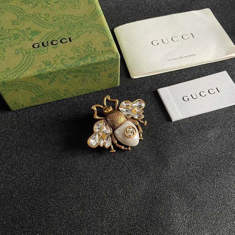 Gucci Brooch 08yxs02